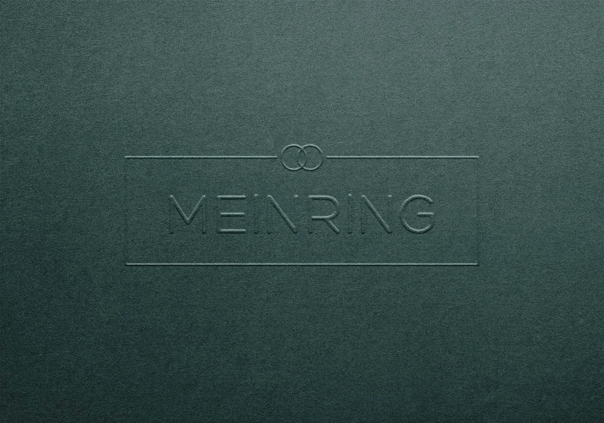empegra - Minimalistisches Logodesign und Corporate Design als hochwertige Prägung auf dunkelgrünem Papier